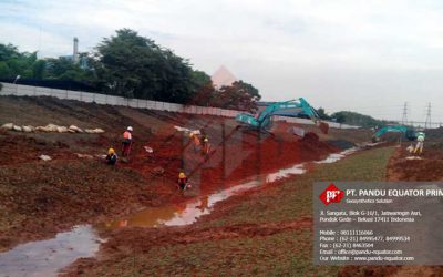 Pemasangan erosion control mat EM 4 pada Proyek Pembangunan Track GT Radial – GT Proving Grounds di Karawang