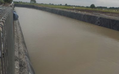 Pemasangan Geomembrane Pada Proyek Embung di Bekasi
