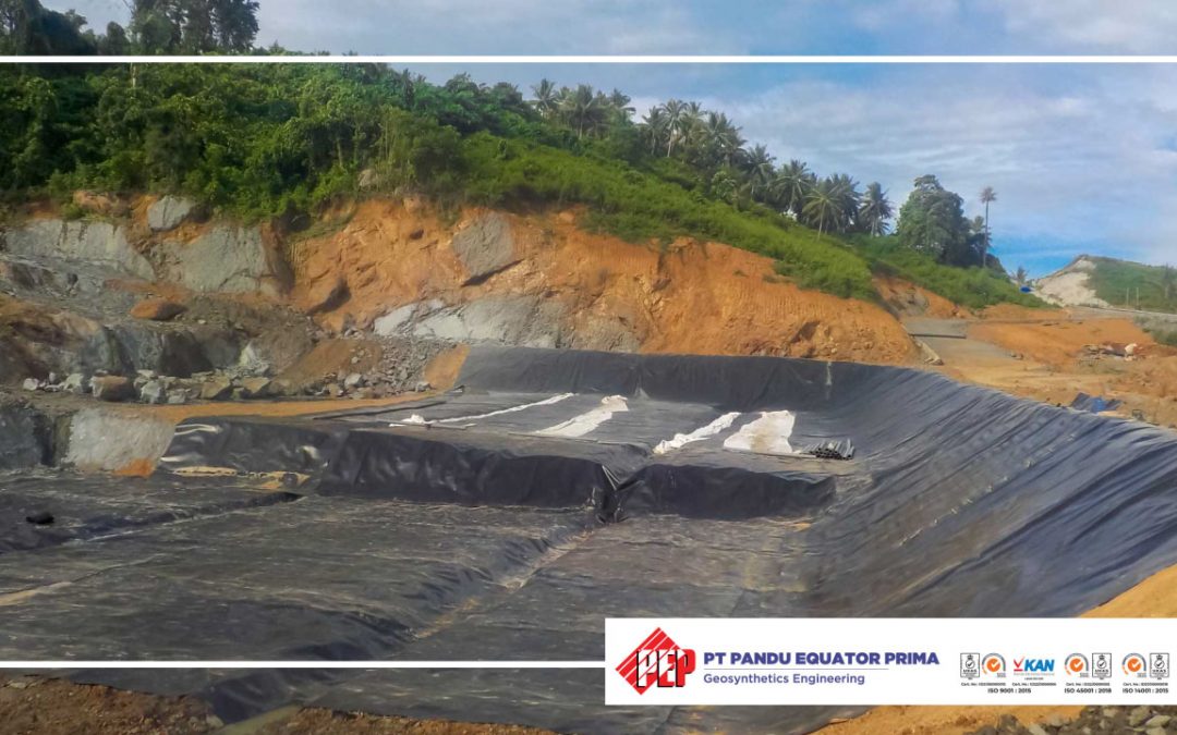 Dokumentasi Instalasi Geomembrane HDPE Pada Proyek Pembangunan Coal Ash Yard di Sulawesi