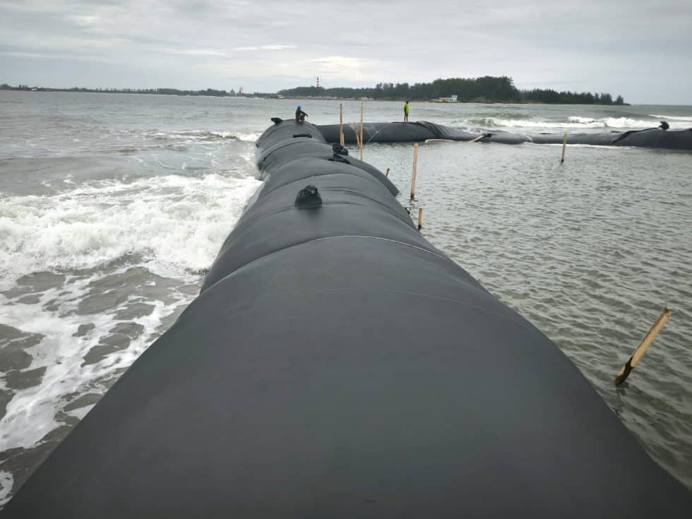 Geotextile Tube Sebagai Penahan Erosi
