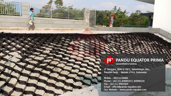 Parameter Fisik dan Mekanik Dasar Geocell